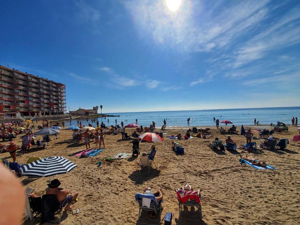 Appartement Proche Plage Avec Piscine En Centre Ville تورّيفيِخا المظهر الخارجي الصورة